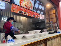 -钟方模白家肥肠粉(春熙店)