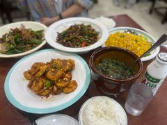 -湖南人家湘菜馆(镇江路店)