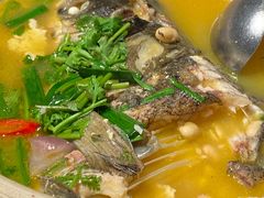 -河畔春天时尚餐厅