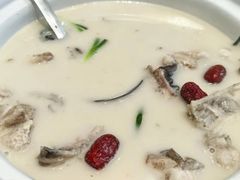 -鱼痴渔醉·食鲜集(月亮湾店)