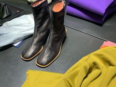 -Acne Studios(芮欧百货店)