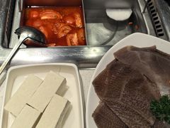 -海底捞火锅鲜切牛肉主题店(长寿路店)