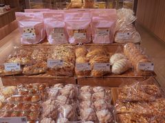-顶东面包花园·生日蛋糕(世博店)