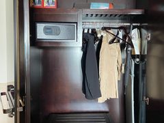 -三亚湾海居铂尔曼度假酒店