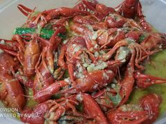 -虾弄弄海派小龙虾·牛羊蝎子火锅