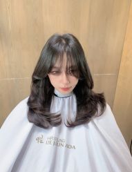 -韩国李知恩形象设计