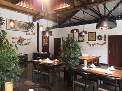 大堂-东家小院金汤酸菜鱼(南阳路店)