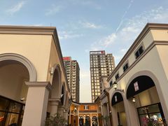 -佛罗伦萨小镇广佛名品奥特莱斯(疏港路店)