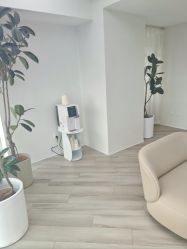 -HEYAN荷妍专业脱毛连锁机构