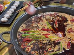 -黄潇洒老火锅(九眼桥宏济巷店)