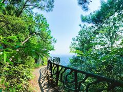 -玻璃桥景区石牛寨
