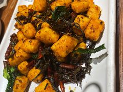 普洱茶炒包浆豆腐-云海肴·汽锅鸡·云南代表菜(美罗城店)