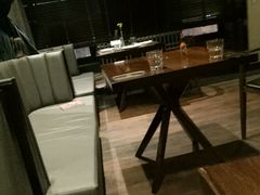 卡座-食间牛排(湖西路店)