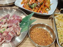 -青瓦餐厅·生鱼片·韩园烤肉(西塔店)