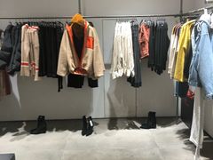 -URBAN REVIVO(荟聚中心店)