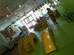 -乐融婴幼儿成长中心(四季青校区)