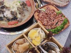 -阿婆情腊排骨火锅(金虹路店)