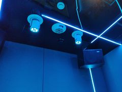 -唯爱KTV聚会餐厅(仙林东城汇店)