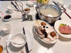 -煲王粤菜餐厅(中侨中心店)