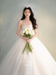 -雪中彩影婚纱摄影·微光艺术中心