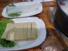 -风情丽江斑鱼火锅(孙家沟西南路80号店)