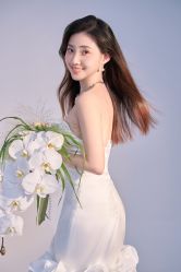 -喜爱高定婚纱摄影