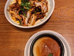 -云海肴·汽锅鸡·云南菜(天山百盛优客店)