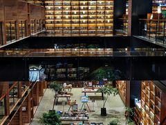 -半山书局(新世纪商城店)