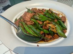 辣椒炒肉-阿瓦山寨·湘菜现炒·剁椒鱼头王(咸阳总店)
