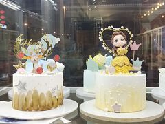 -焙丽拾光(麦凯乐直营店)