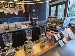 -星巴克臻选(上海虹桥新天地三店)