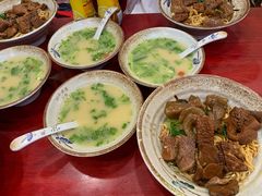 -金杨拉面王小吃面馆·牛三宝面·红烧牛肉粉