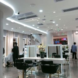 -Kraemer Paris  苏豪路易士·嘉玛发廊