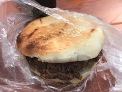 -老西关黄老太牛肉烧饼