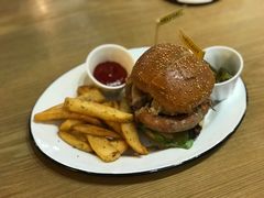 -HELLO 27 意面·沙拉·帕尼尼