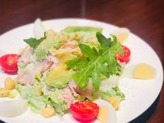 凯撒色拉-Ambra Haus琥珀屋精酿餐厅(宝山店)