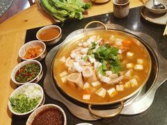 -顶顶汤火牛排火锅·经典铜锅涮肉