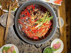 -六公里老火锅(总店)