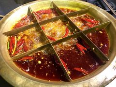 -沸炉重庆老火锅(军事博物馆店)