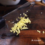哈密瓜炒虾仁，这是什么神仙美味额！太好吃了呀！