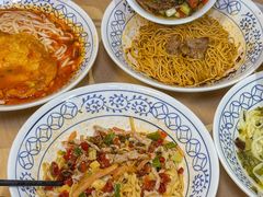 -李与白包子铺(桐梓林店)