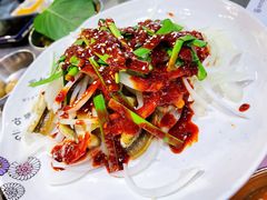 调味洋葱炒星鳗鱼-统营阿姨(虹泉路店)