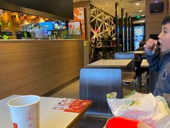大堂-麦当劳(七宝乐购店)