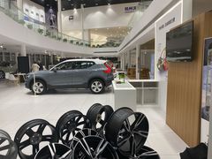 -杭州中沃沃尔沃4S店(滨江区店)