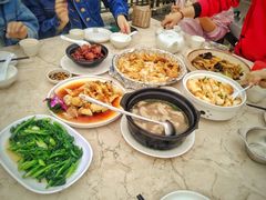 -鲤鱼塘农家山庄