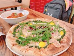 -城市大道红炉披萨烘焙坊