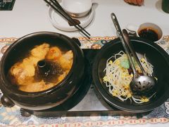 -云海肴·汽锅鸡·云南菜(天山百盛优客店)