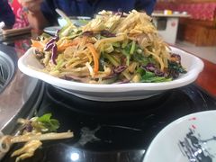 -三江鱼东北特色铁锅炖(骆驼店)