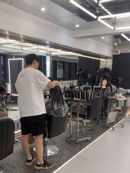 -厘里·salon