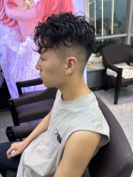 -藤野造型烫发染发